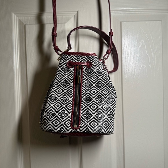 Elizabeth and James Geometric Bucket Bag – Black/White with Burgundy Strap - Picture 7 of 16